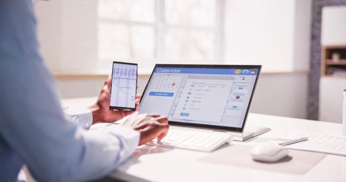 Maximizing Cash Flow_ How Timely Invoicing and Follow-Ups Can Boost Your Business Maximizing Cash Flow_ How Timely Invoicing and Follow-Ups Can Boost Your Business